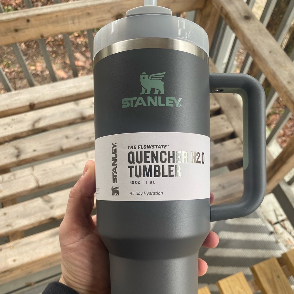 Limited edition Stanley 40oz Quencher Flowstate Tumbler Charcoal